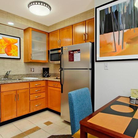 Residence Inn Phoenix Glendale Sports & Entertainment District Bagian luar foto