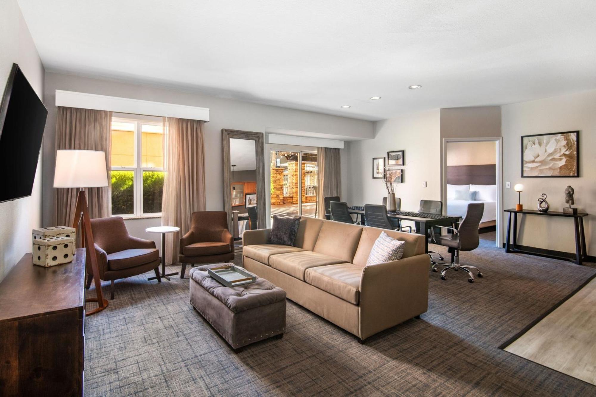 Residence Inn Phoenix Glendale Sports & Entertainment District Bagian luar foto