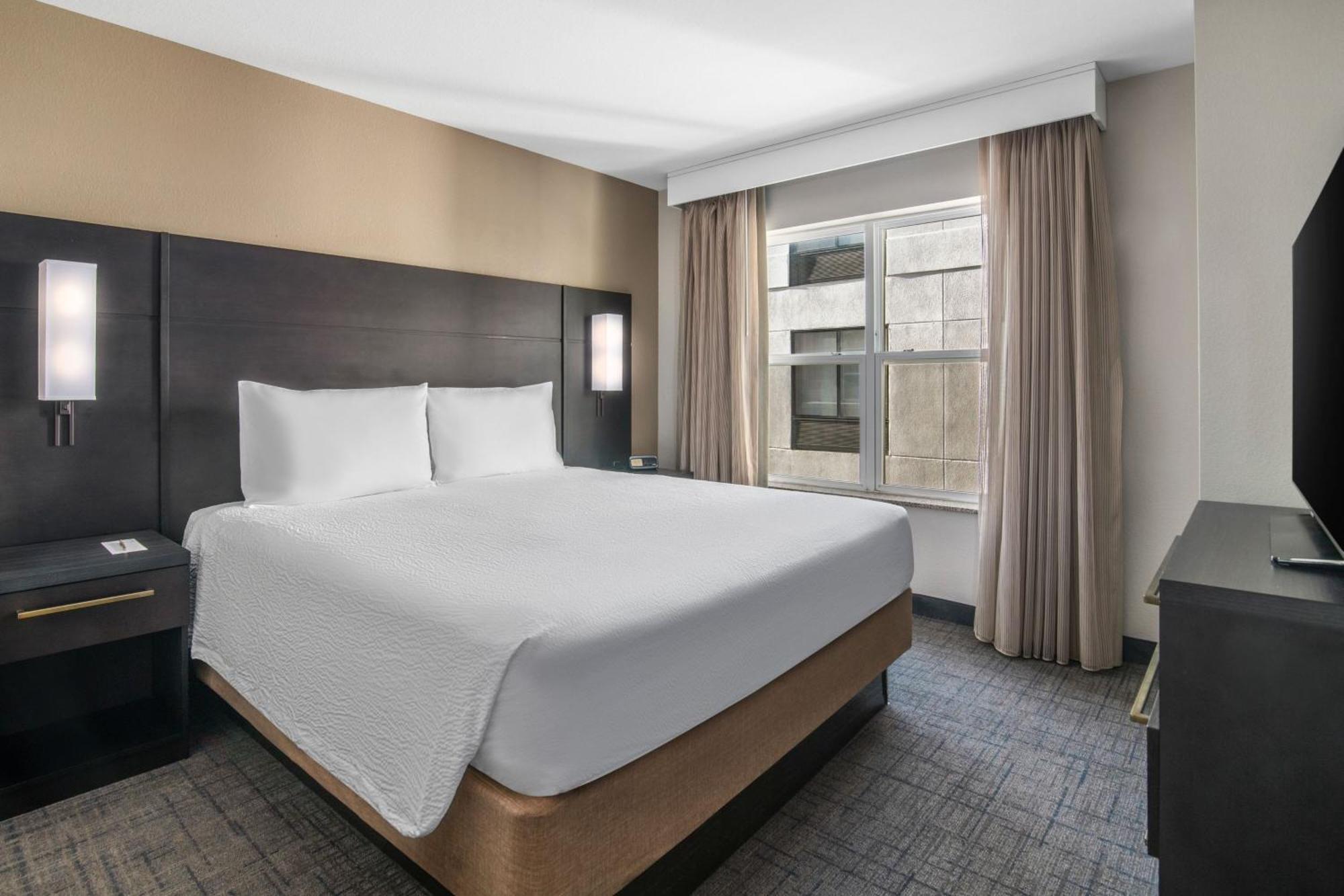Residence Inn Phoenix Glendale Sports & Entertainment District Bagian luar foto