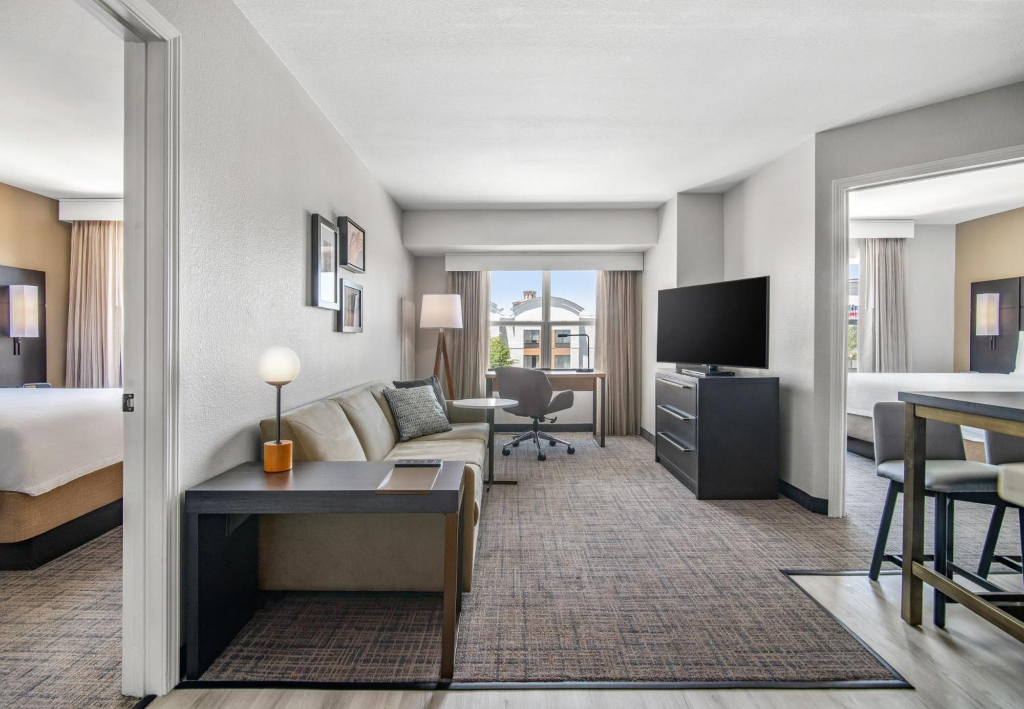 Residence Inn Phoenix Glendale Sports & Entertainment District Bagian luar foto