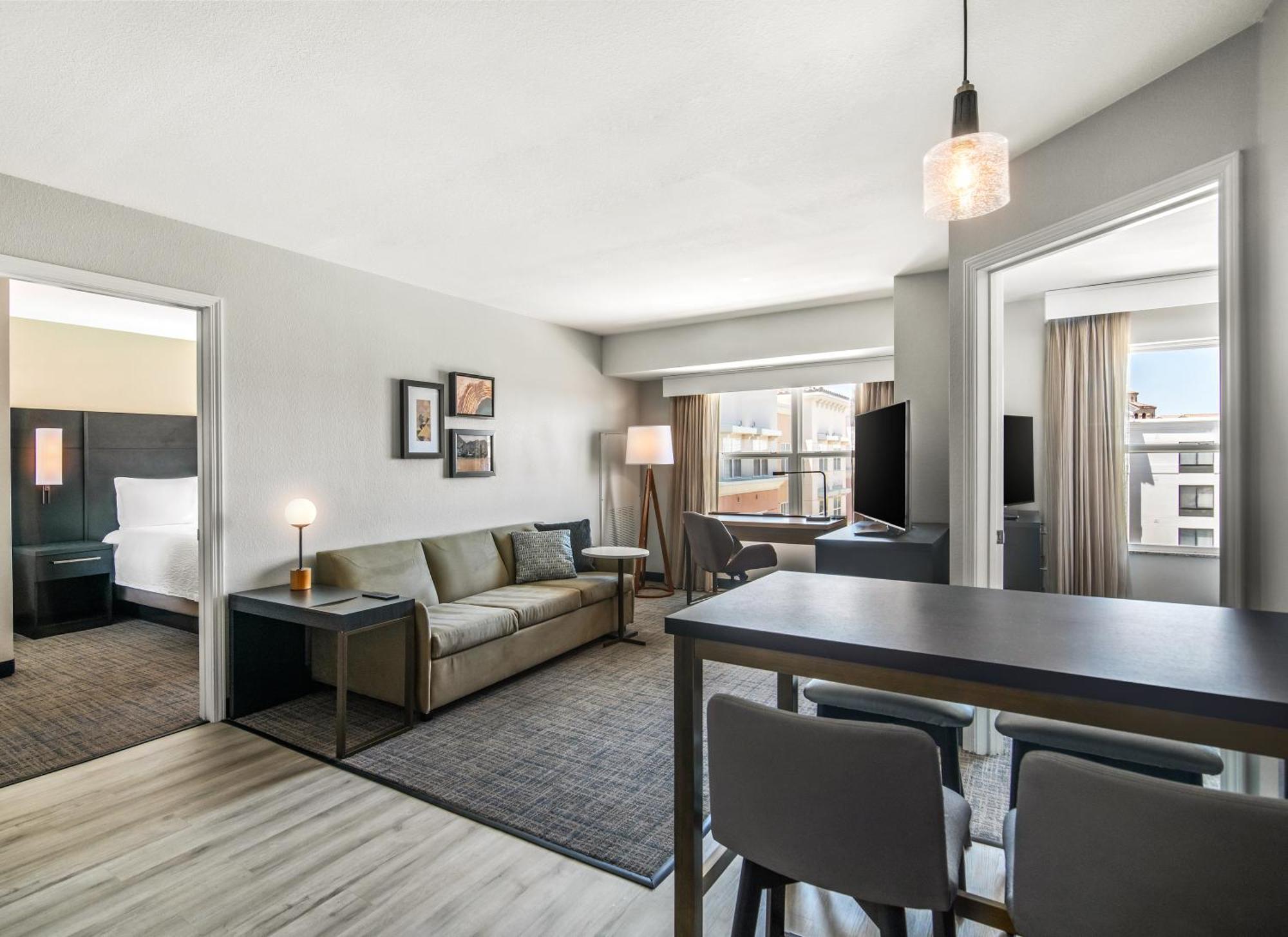 Residence Inn Phoenix Glendale Sports & Entertainment District Bagian luar foto