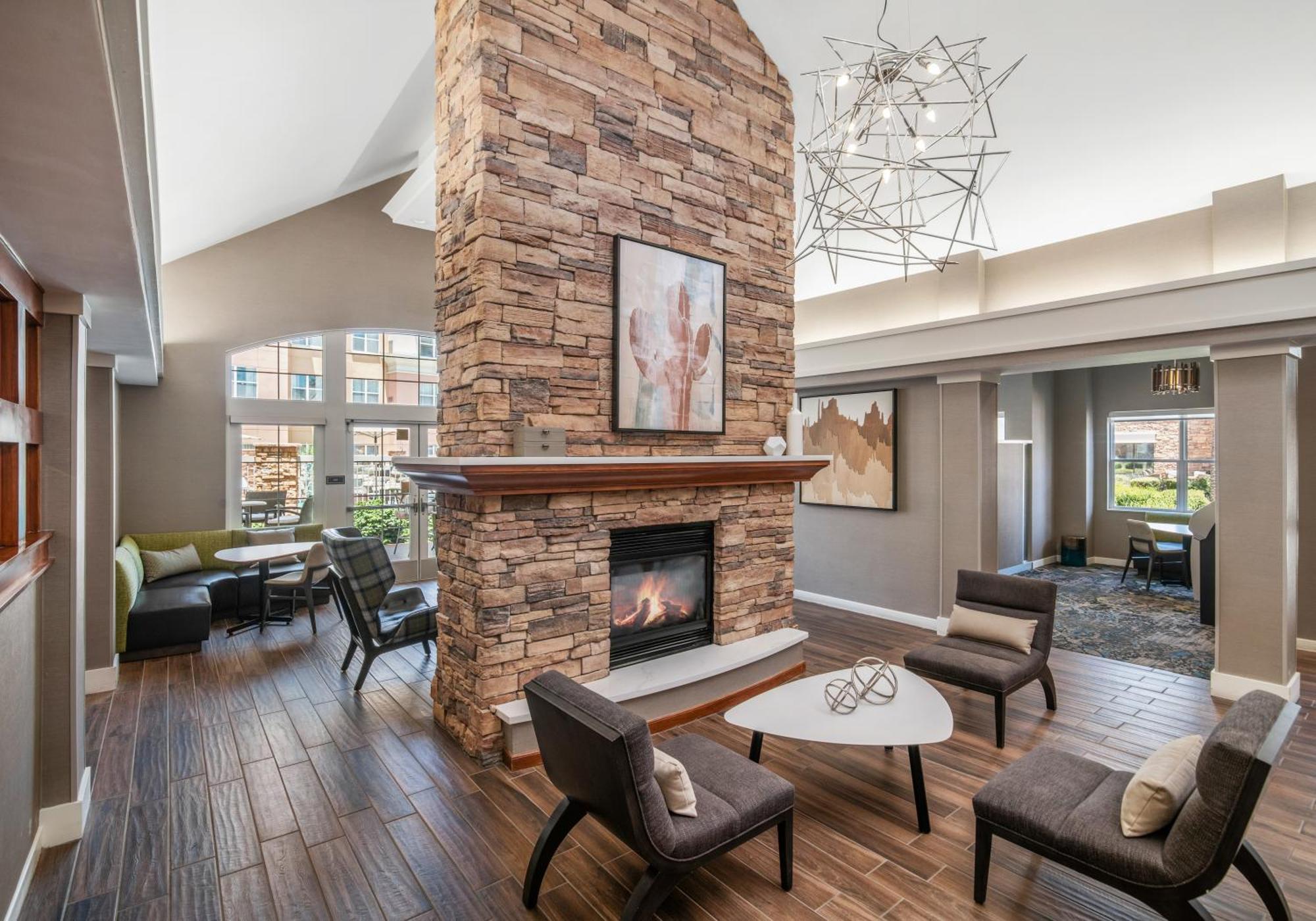 Residence Inn Phoenix Glendale Sports & Entertainment District Bagian luar foto