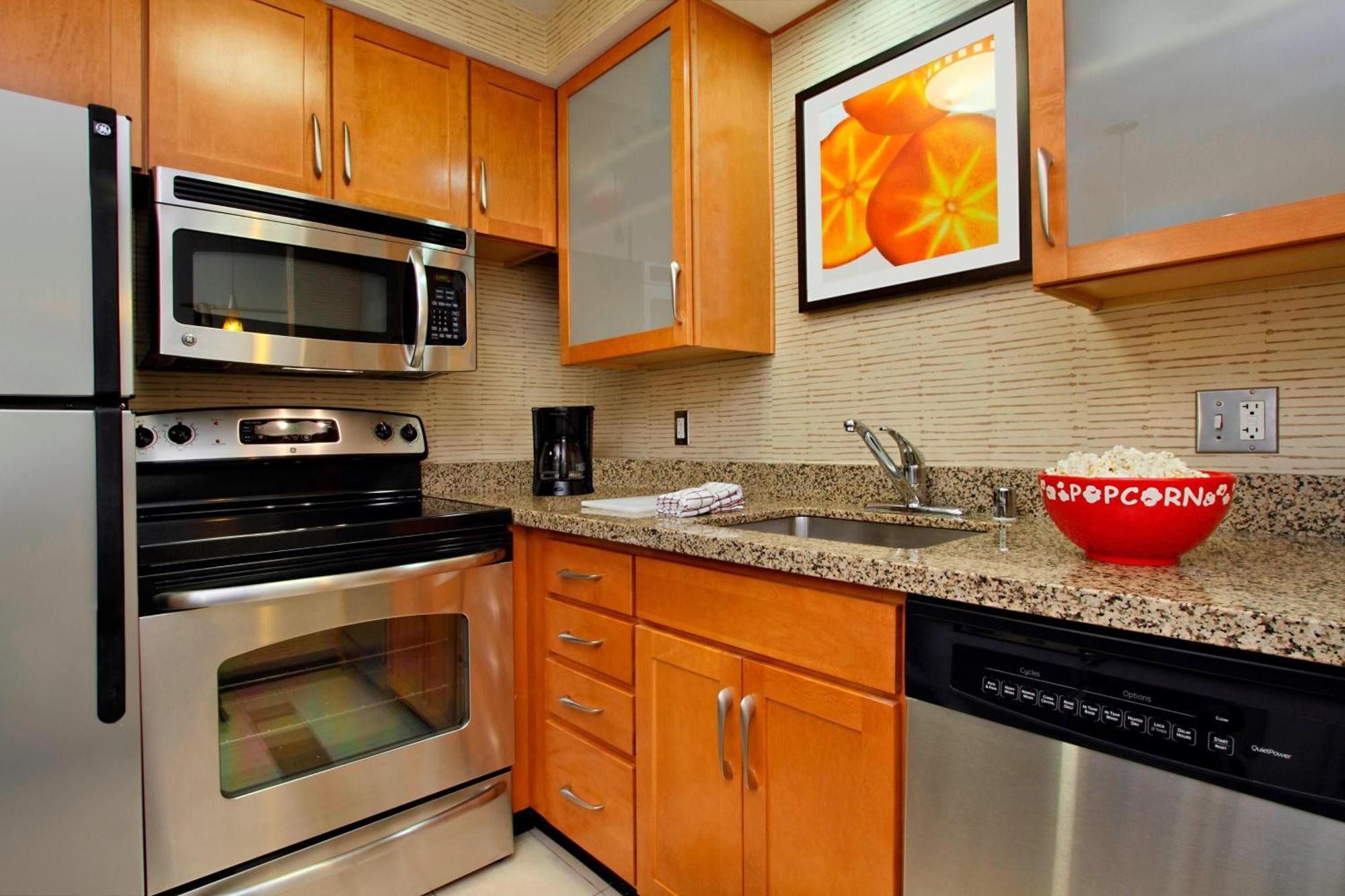Residence Inn Phoenix Glendale Sports & Entertainment District Bagian luar foto