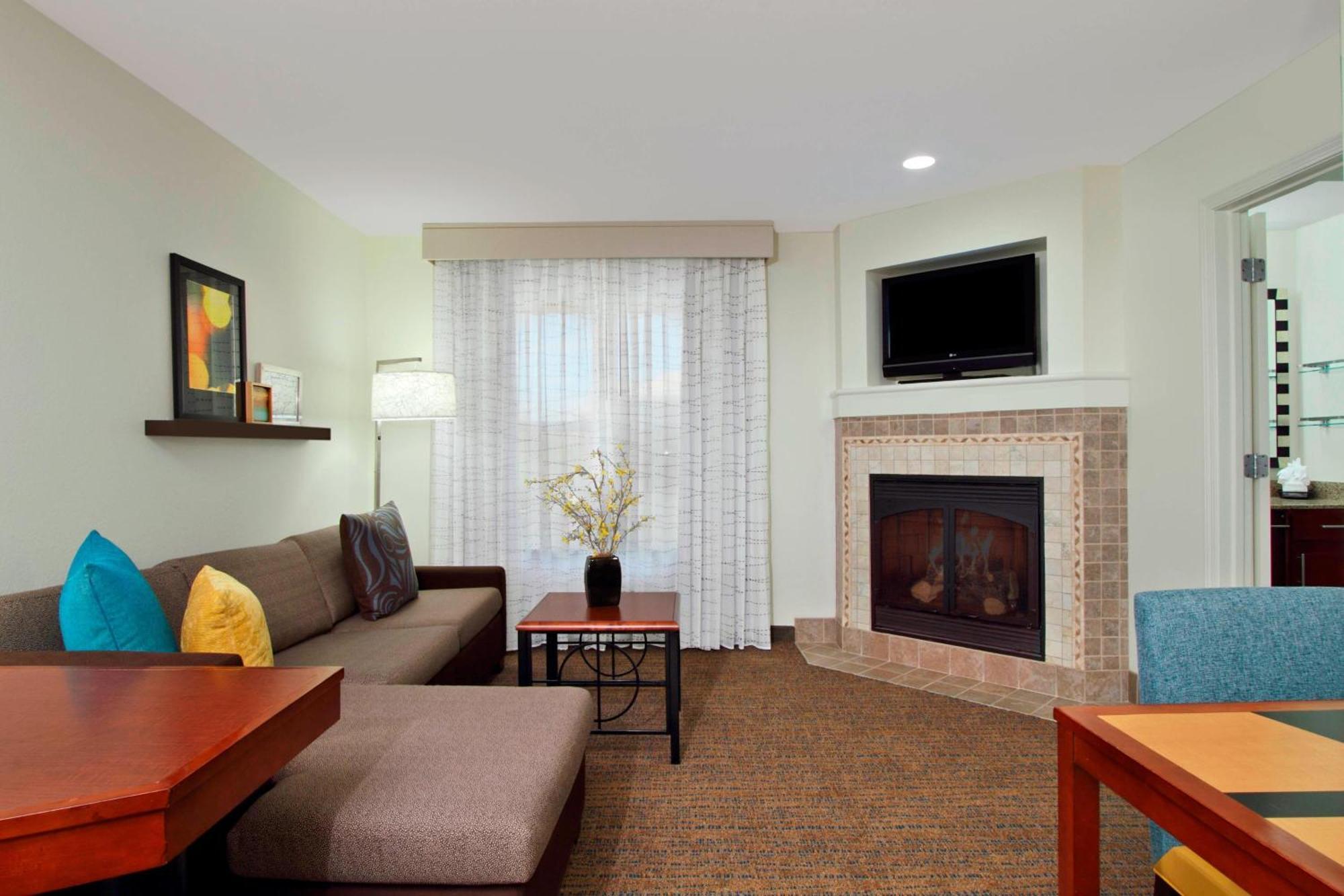 Residence Inn Phoenix Glendale Sports & Entertainment District Bagian luar foto