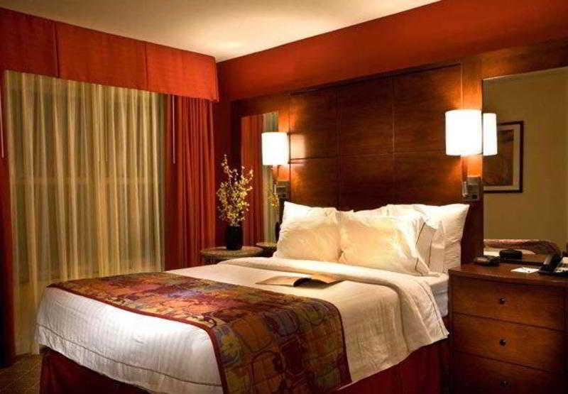 Residence Inn Phoenix Glendale Sports & Entertainment District Ruang foto