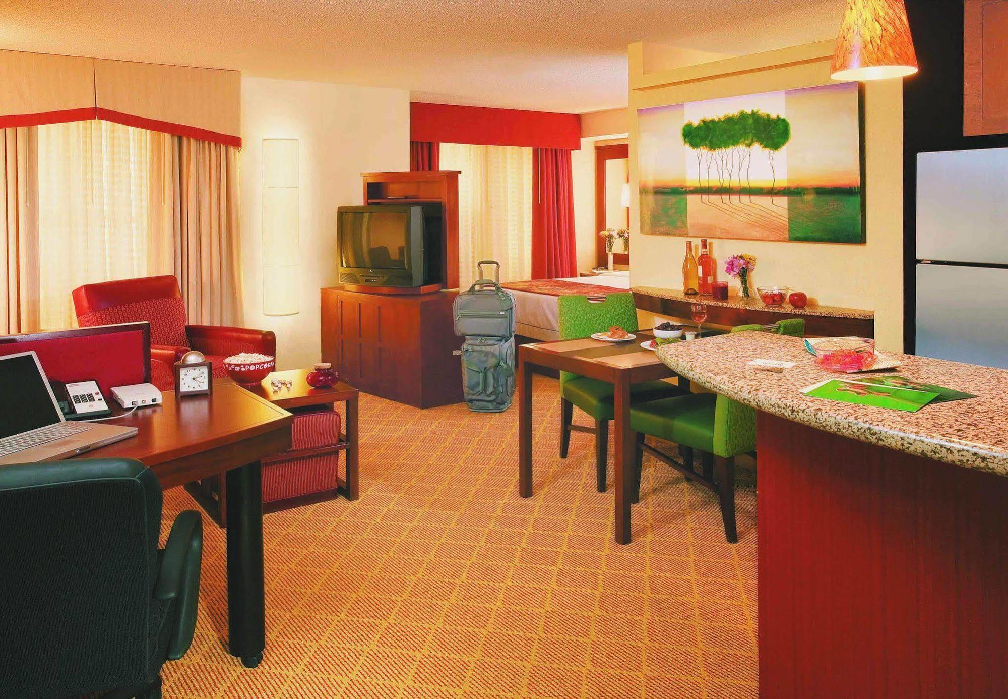 Residence Inn Phoenix Glendale Sports & Entertainment District Ruang foto